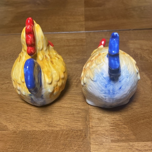 Jacques Pepin Collection Sur La Table Chicken Rooster Salt & Pepper Shakers - Picture 4 of 8